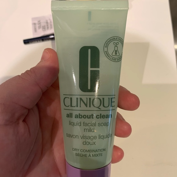 NEW 7-piece Clinique set - Picture 3 of 10